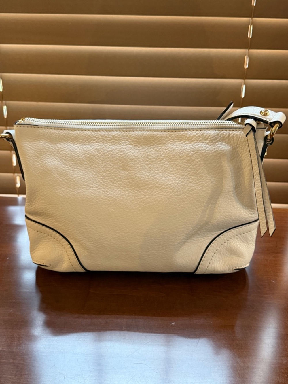 Michael Kors Pebbled Leather Crossbody Ivory Cream Gold Zip Shoulder Bag - Picture 9 of 12